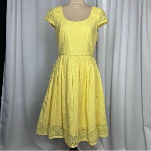 Donna Morgan Embroidered Fit & Flare Dress Sz 8 Lace Cap Sleeve Lined * FLAW